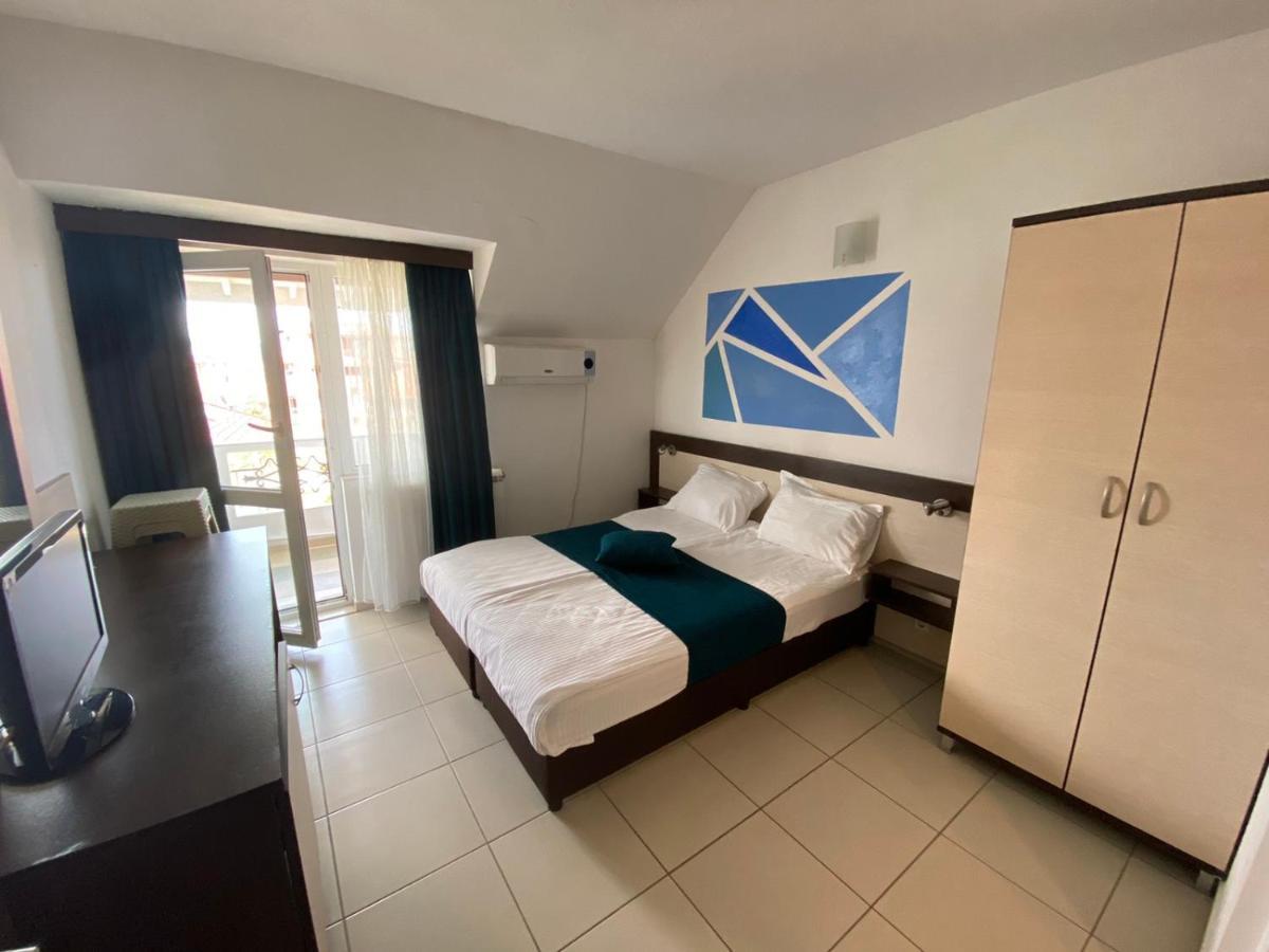 Lilia 2 Family Hotel Primorsko Exterior photo