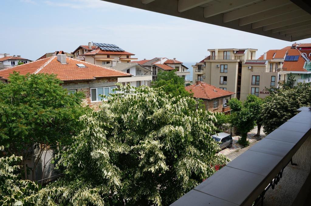 Lilia 2 Family Hotel Primorsko Room photo