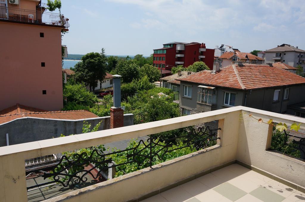Lilia 2 Family Hotel Primorsko Room photo
